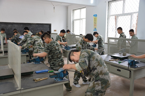 石家莊通用裝備學校機械裝配專業 石家莊通用裝備學校機械裝配專業